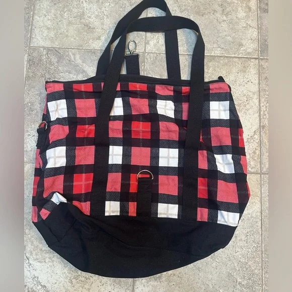 Thirty-one Retro Metro Overnight Weekend Duffle bag Check Mate plaid - Picture 2 of 6